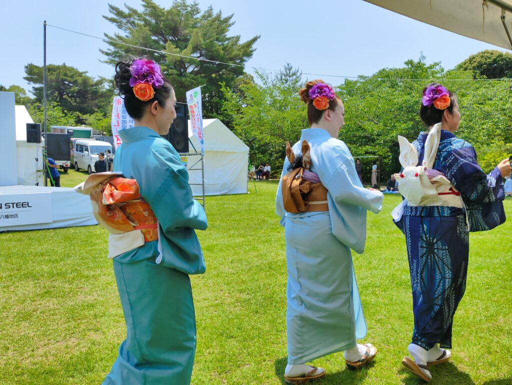 帯結び