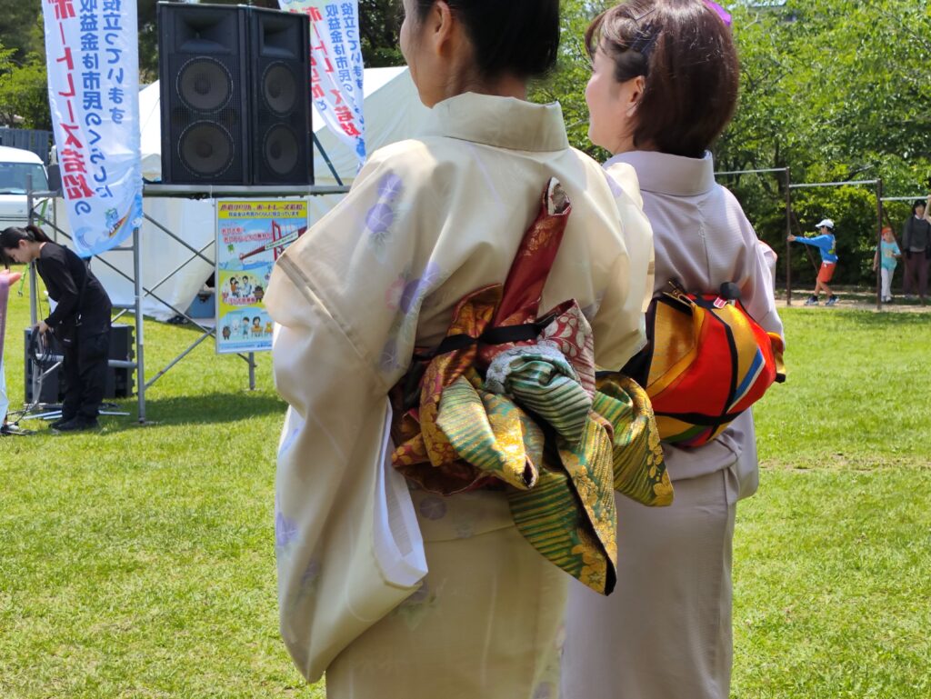 帯結び