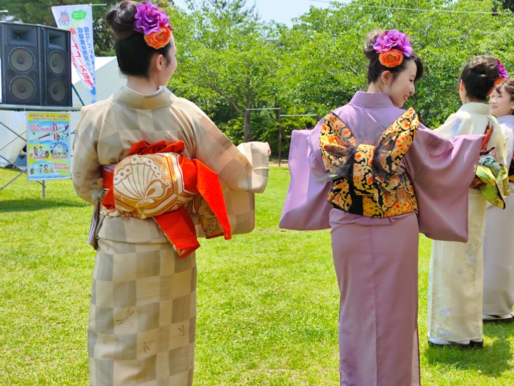 帯結び